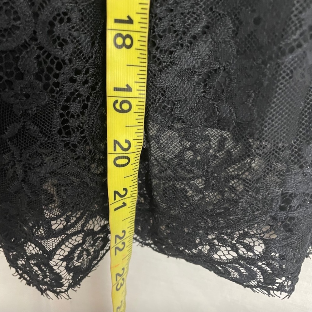 Free People lace v-neck loose fit black blouse women’s Size Small - Picture 4 of 14